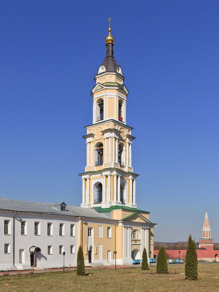 nadvratnyj_hram_v_chest_vvedeniya_vo_hram_presvyatoj_bogorodicy